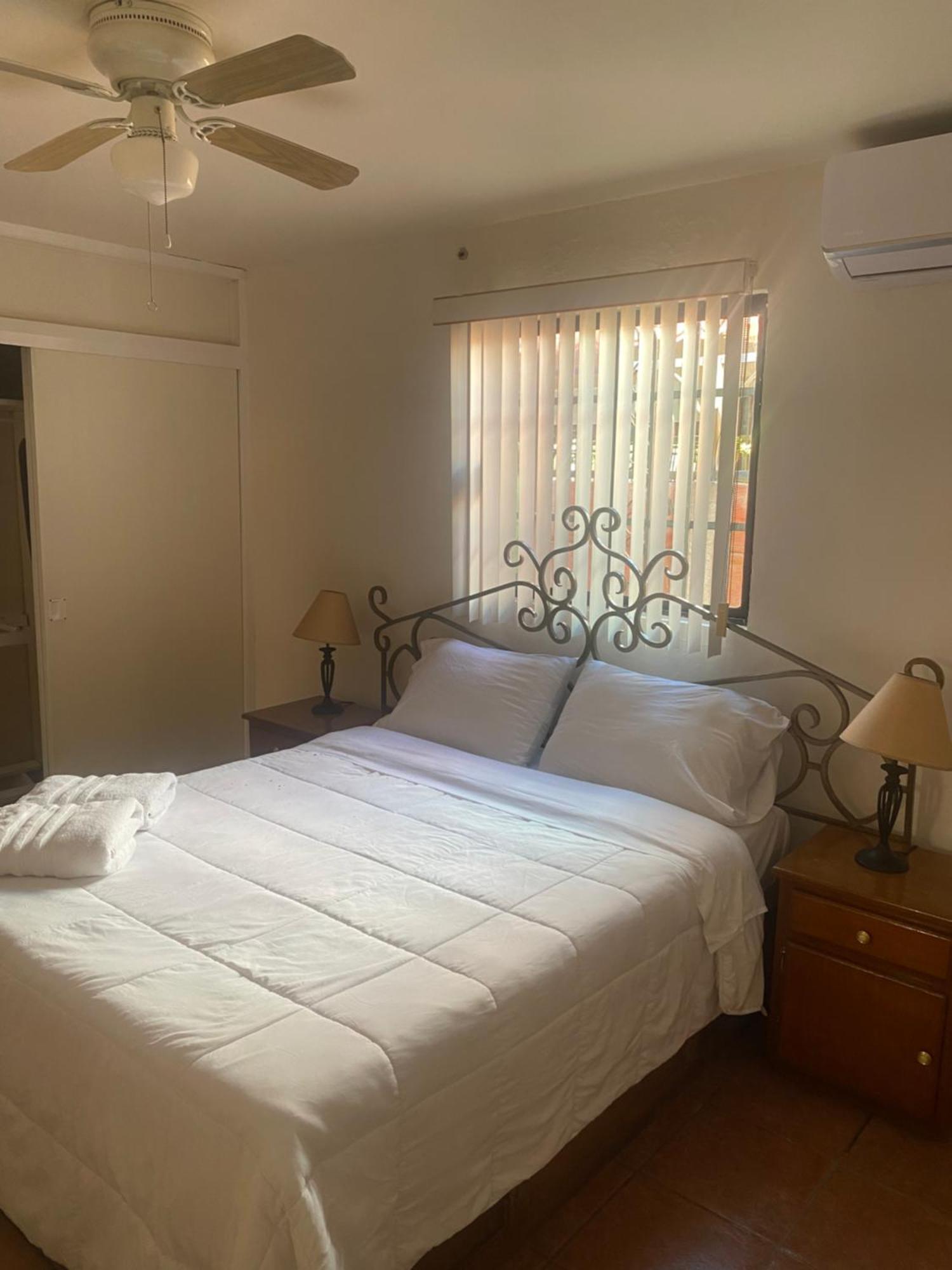 Depa A Unos Minutos De Consulado! Apartment Hermosillo Ngoại thất bức ảnh